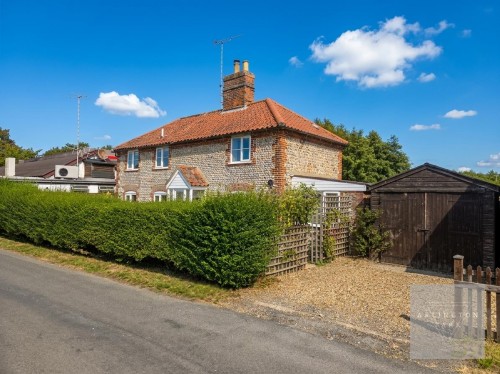Arrange a viewing for Old Turnpike Road, Roughton, Norwich