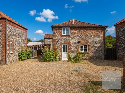Arrange a viewing for Old Turnpike Road, Roughton, Norwich