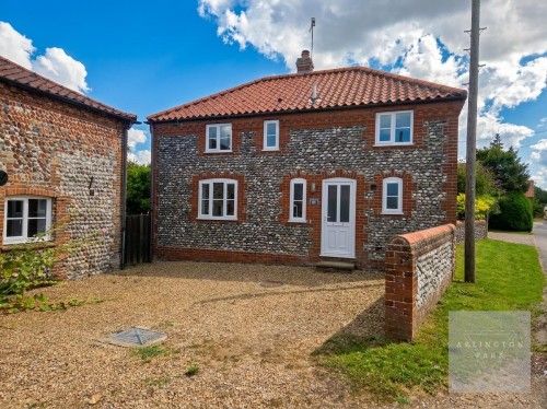 Arrange a viewing for Old Turnpike Road, Roughton, Norwich
